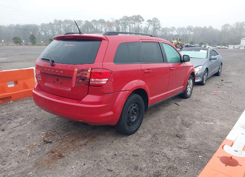 Photo 4 of 2018 Dodge Journey SE (VIN 3C4PDCAB6JT381720)