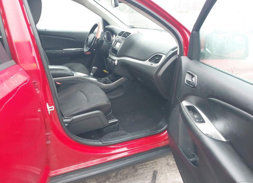 Photo 5 of 2018 Dodge Journey SE (VIN 3C4PDCAB6JT381720)