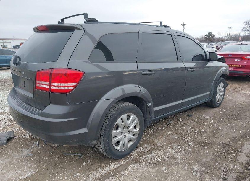 Photo 4 of 2018 Dodge Journey SE (VIN 3C4PDCAB6JT382902)