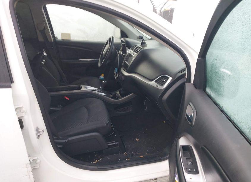 Photo 5 of 2018 Dodge Journey SE (VIN 3C4PDCAB6JT383967)