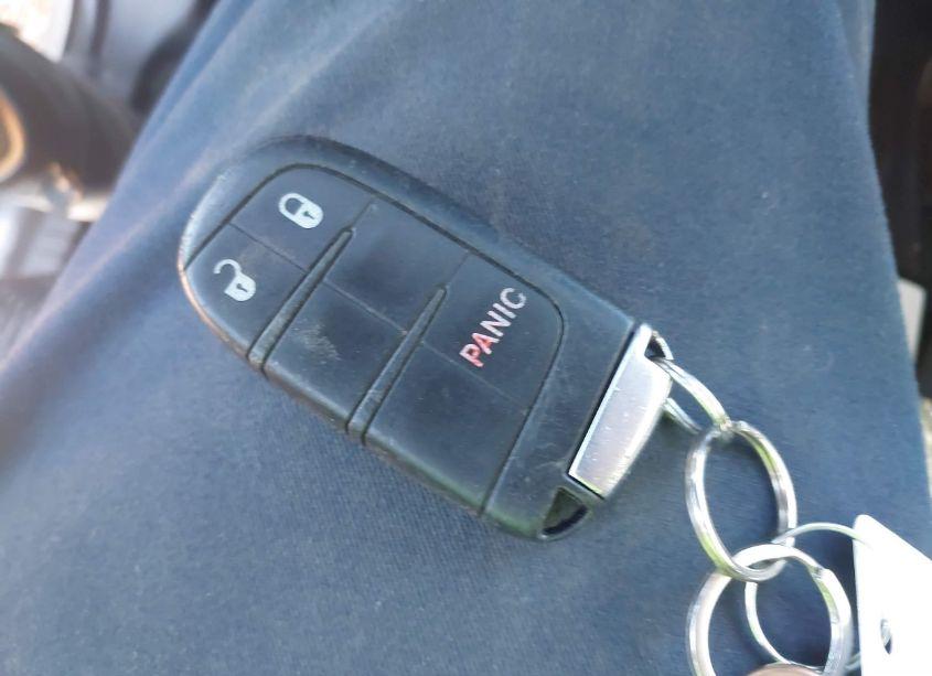 Photo 11 of 2018 Dodge Journey SE (VIN 3C4PDCAB6JT383970)