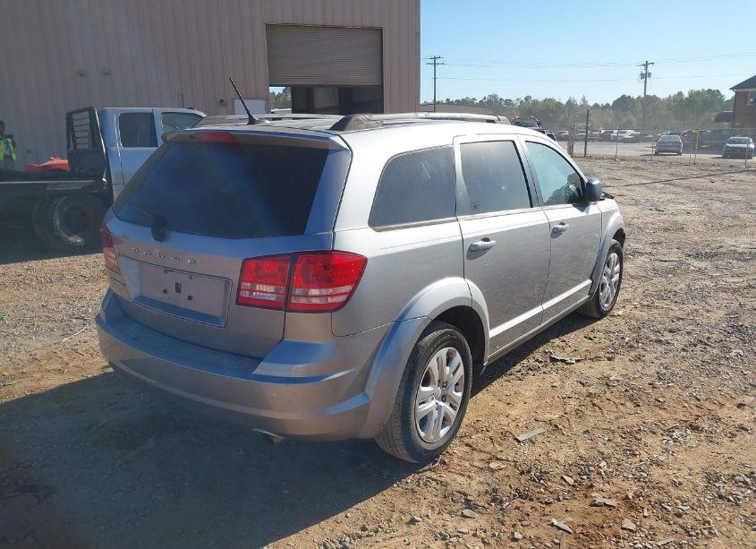 Photo 4 of 2018 Dodge Journey SE (VIN 3C4PDCAB6JT383970)