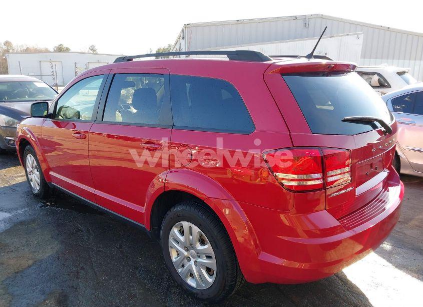 Photo 3 of 2018 Dodge Journey SE (VIN 3C4PDCAB6JT384133)