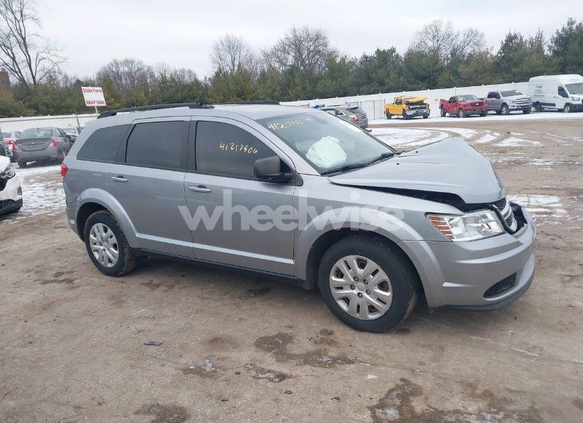 Photo 13 of 2018 Dodge Journey SE (VIN 3C4PDCAB6JT421424)