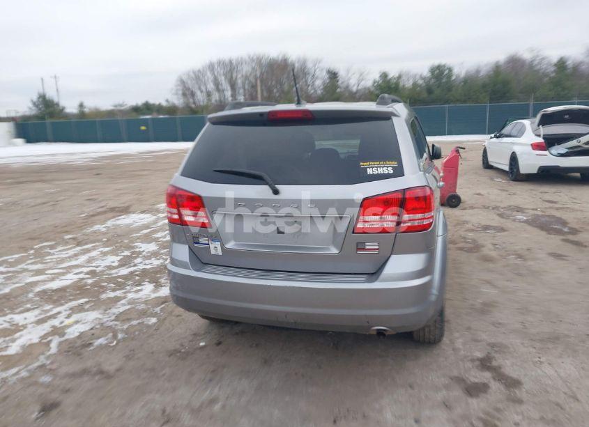 Photo 16 of 2018 Dodge Journey SE (VIN 3C4PDCAB6JT421424)