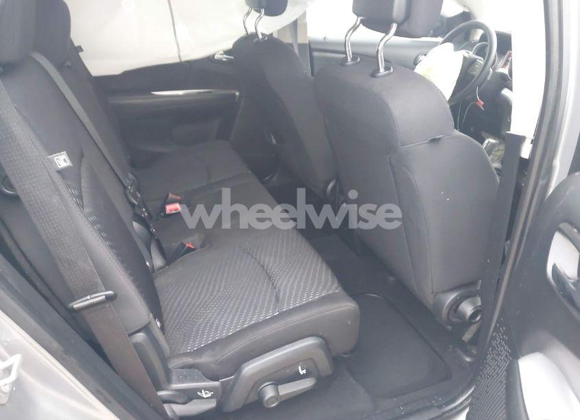 Photo 8 of 2018 Dodge Journey SE (VIN 3C4PDCAB6JT421424)