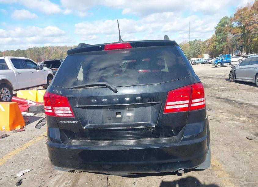 Photo 16 of 2018 Dodge Journey SE (VIN 3C4PDCAB6JT429345)