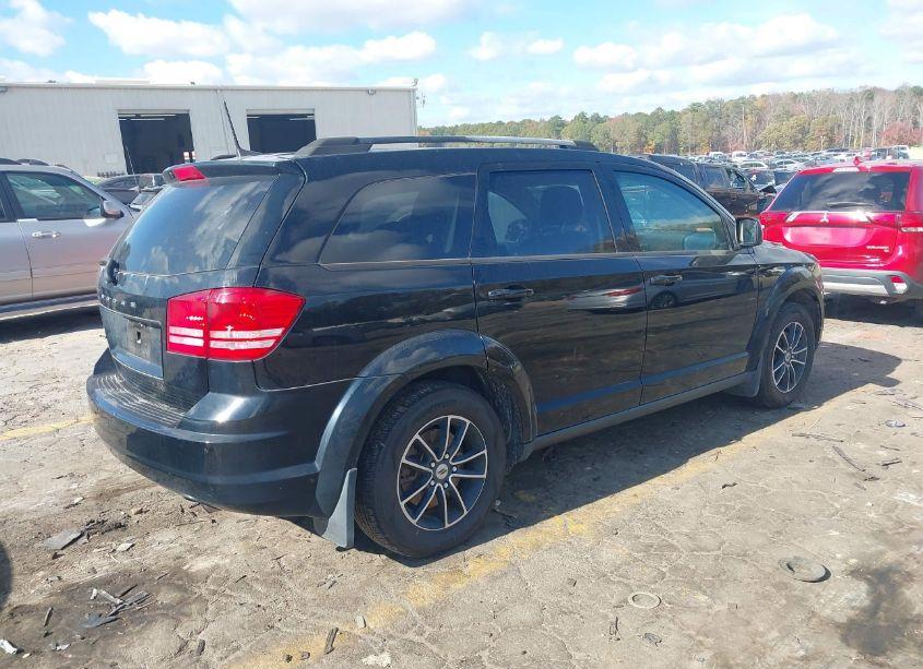 Photo 4 of 2018 Dodge Journey SE (VIN 3C4PDCAB6JT429345)