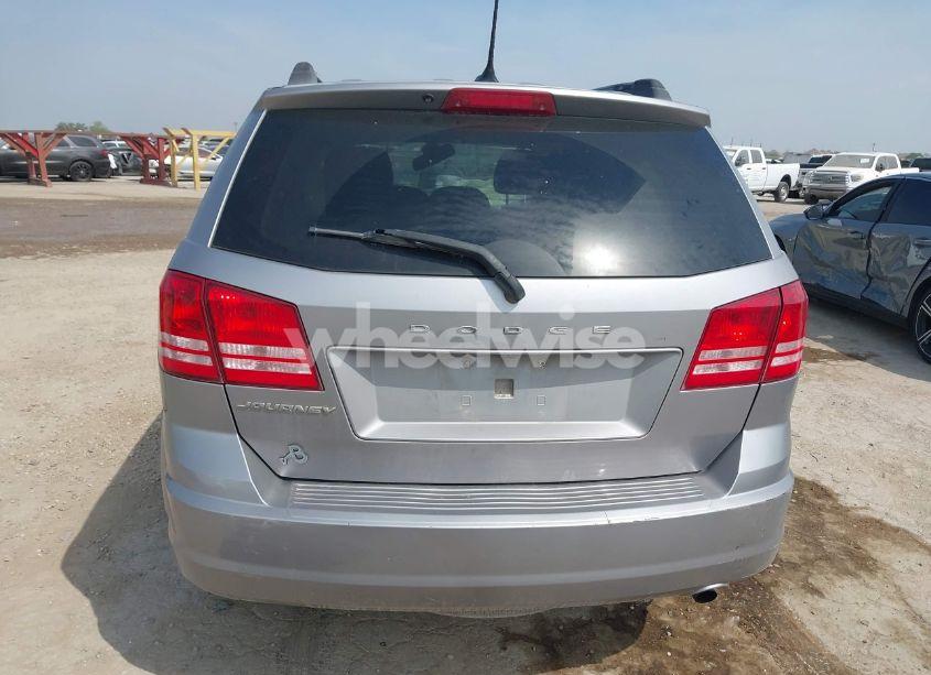 Photo 16 of 2018 Dodge Journey SE (VIN 3C4PDCAB6JT439552)