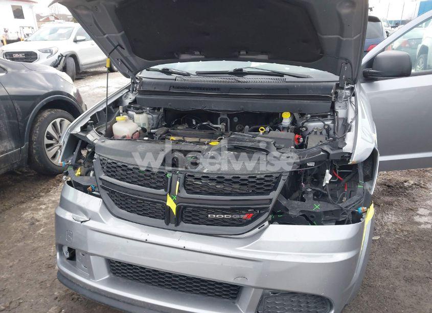 Photo 10 of 2018 Dodge Journey SE (VIN 3C4PDCAB6JT448607)