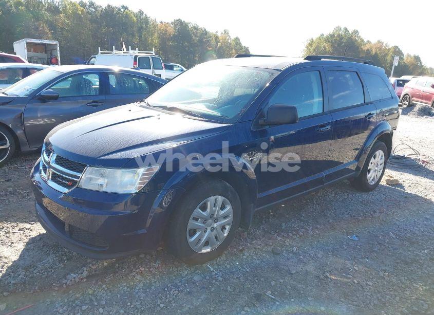 Photo 2 of 2018 Dodge Journey SE (VIN 3C4PDCAB6JT474561)