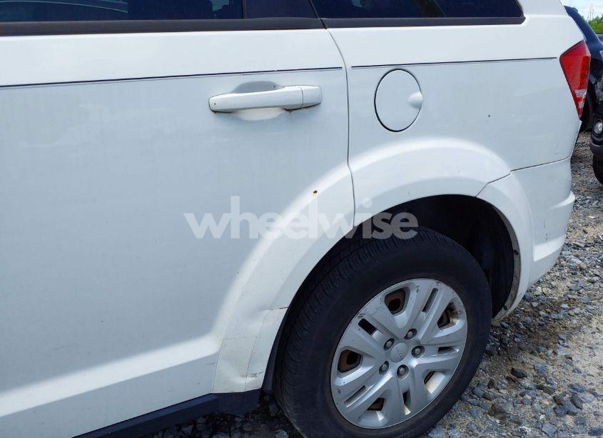 Photo 18 of 2018 Dodge Journey SE (VIN 3C4PDCAB6JT491005)