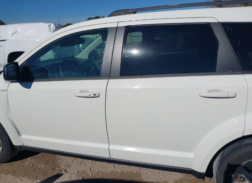 Photo 15 of 2018 Dodge Journey SE (VIN 3C4PDCAB6JT508630)