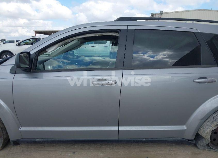 Photo 14 of 2018 Dodge Journey SE (VIN 3C4PDCAB6JT519613)