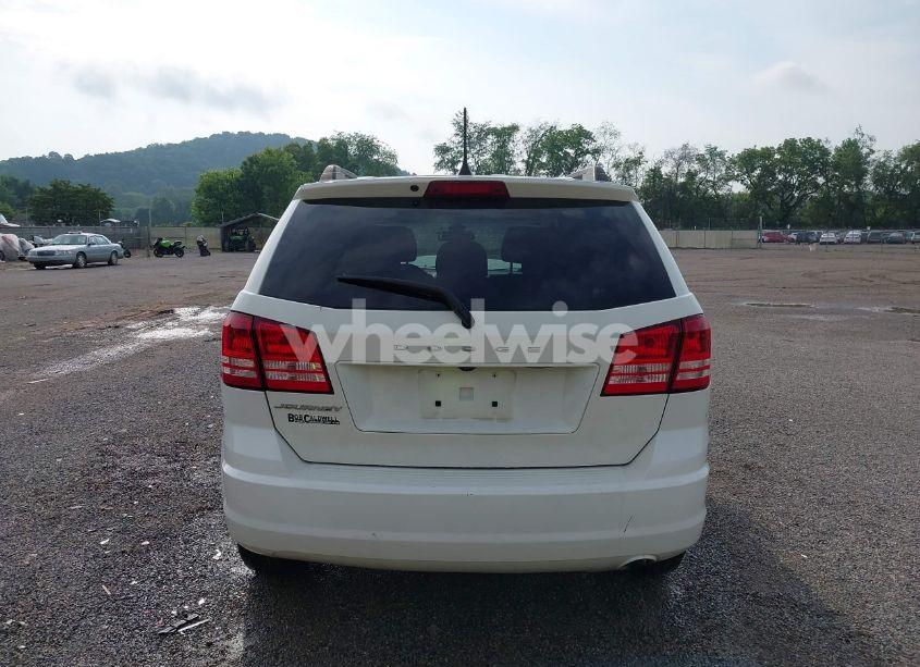 Photo 16 of 2018 Dodge Journey SE (VIN 3C4PDCAB6JT520874)