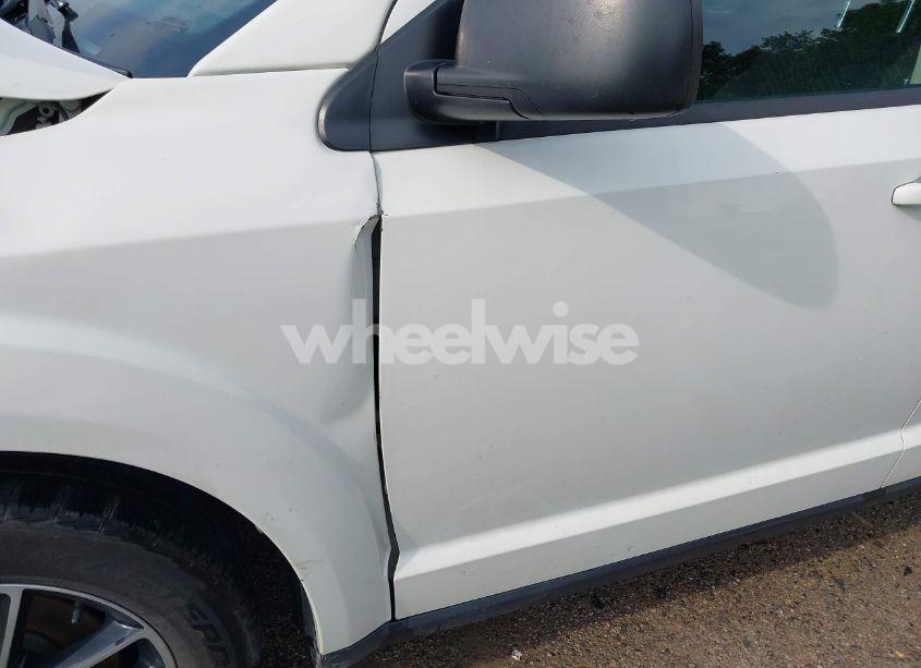 Photo 18 of 2018 Dodge Journey SE (VIN 3C4PDCAB6JT520874)