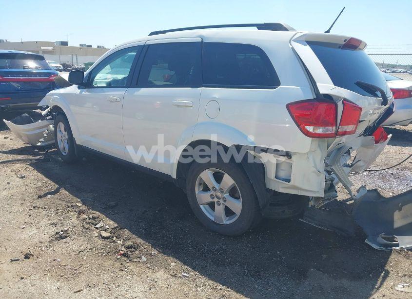 Photo 3 of 2014 Dodge Journey SE (VIN 3C4PDCAB7ET152629)