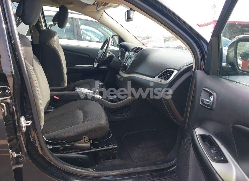 Photo 5 of 2016 Dodge Journey SE (VIN 3C4PDCAB7GT148020)