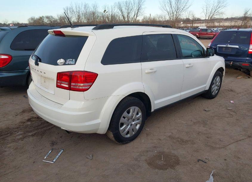 Photo 4 of 2016 Dodge Journey SE (VIN 3C4PDCAB7GT151970)