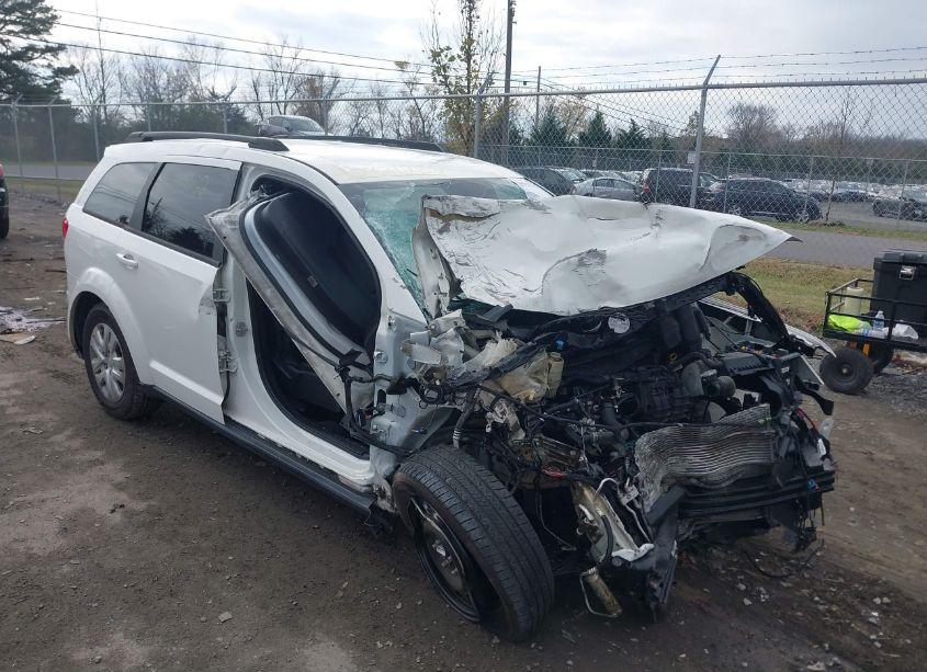 2016 Dodge Journey SE (VIN 3C4PDCAB7GT223394) main photo