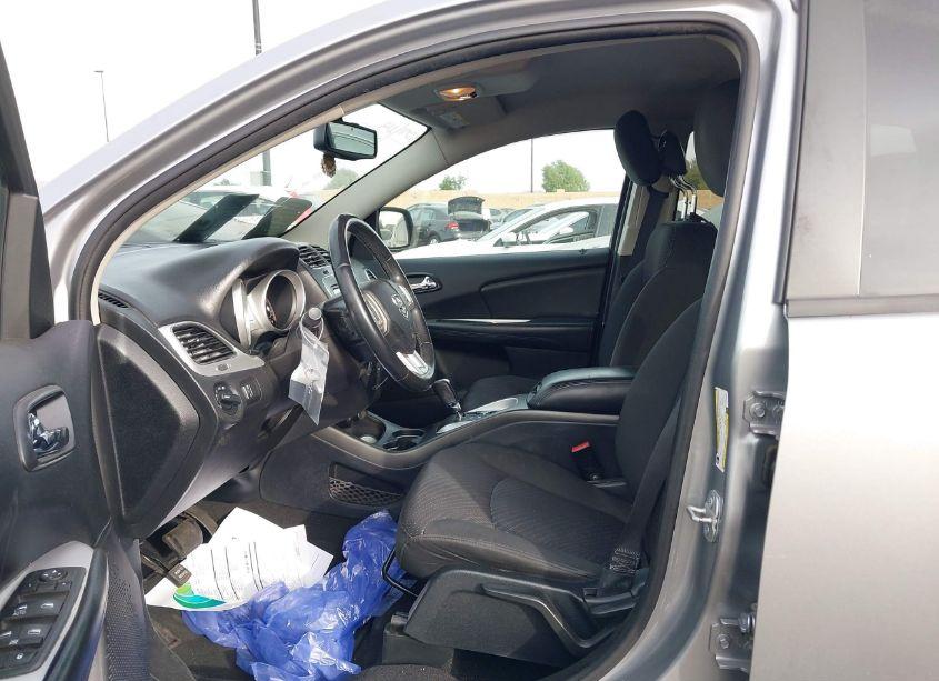 Photo 5 of 2016 Dodge Journey SE (VIN 3C4PDCAB7GT239644)