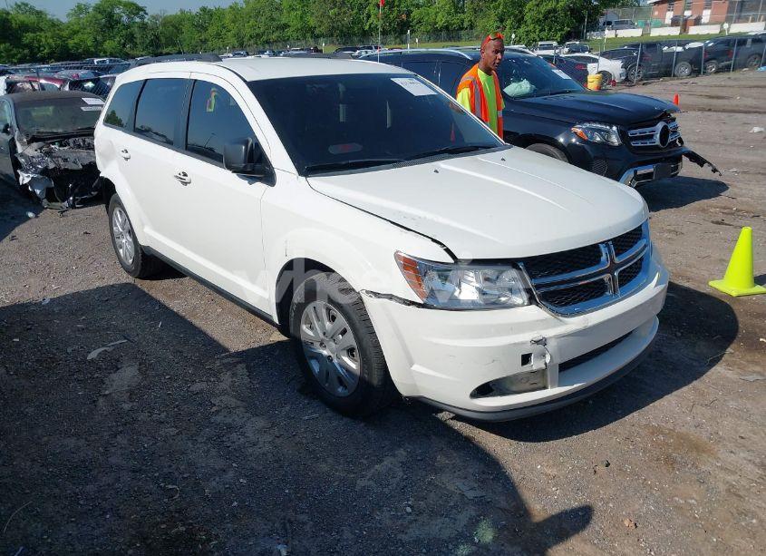 2016 Dodge Journey SE (VIN 3C4PDCAB7GT250112) main photo