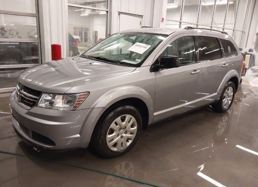 Photo 2 of 2017 Dodge Journey SE (VIN 3C4PDCAB7HT507335)