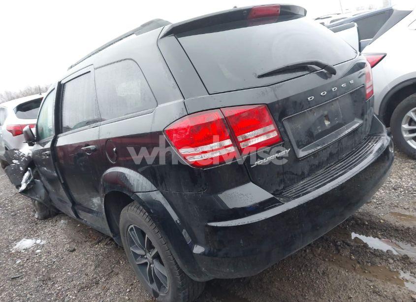 Photo 3 of 2017 Dodge Journey SE (VIN 3C4PDCAB7HT573755)