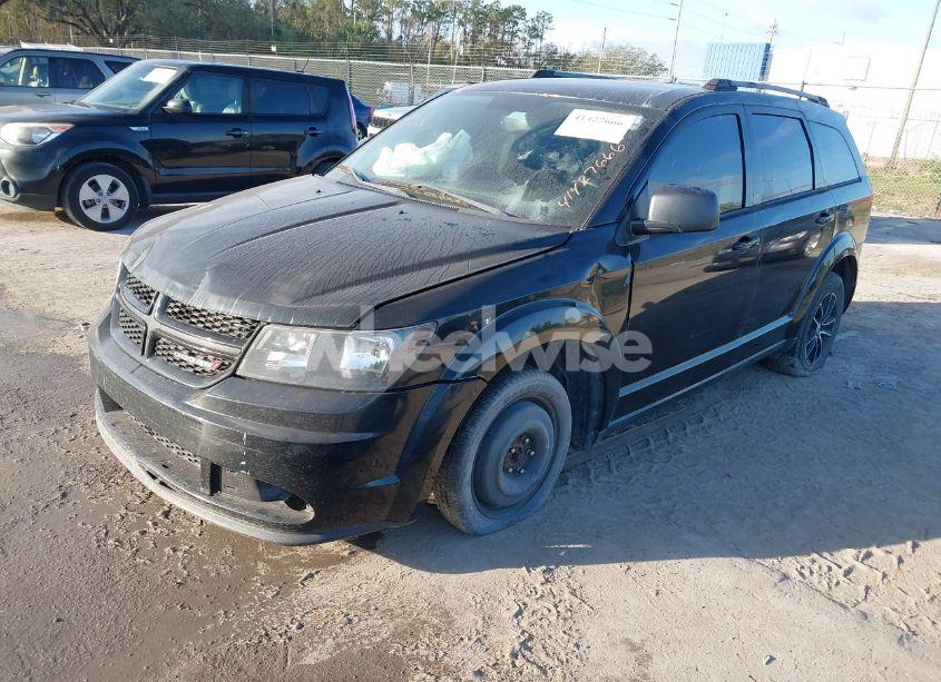 Photo 2 of 2017 Dodge Journey SE (VIN 3C4PDCAB7HT604499)