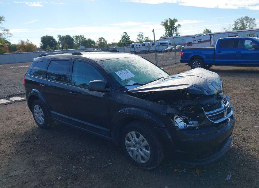 2017 Dodge Journey SE (VIN 3C4PDCAB7HT630116) main photo