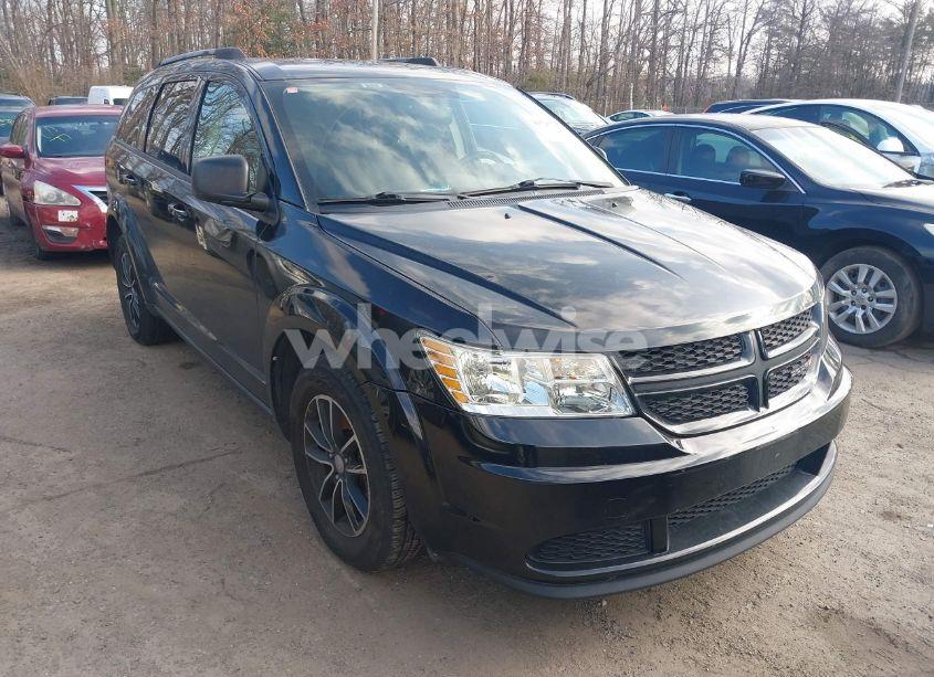 2017 Dodge Journey SE (VIN 3C4PDCAB7HT670812) main photo