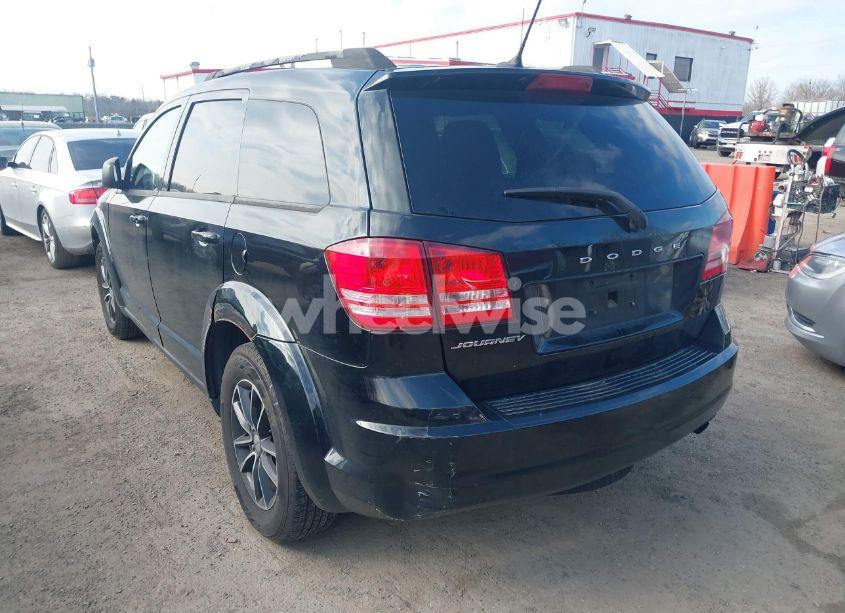 Photo 3 of 2017 Dodge Journey SE (VIN 3C4PDCAB7HT670812)