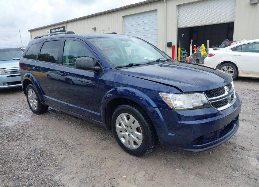 2017 Dodge Journey SE (VIN 3C4PDCAB7HT676089) main photo