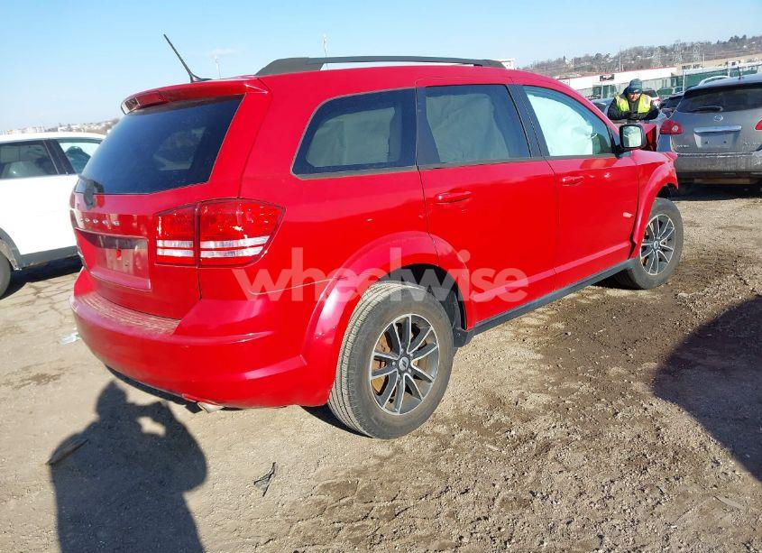 Photo 4 of 2018 Dodge Journey SE (VIN 3C4PDCAB7JT236444)