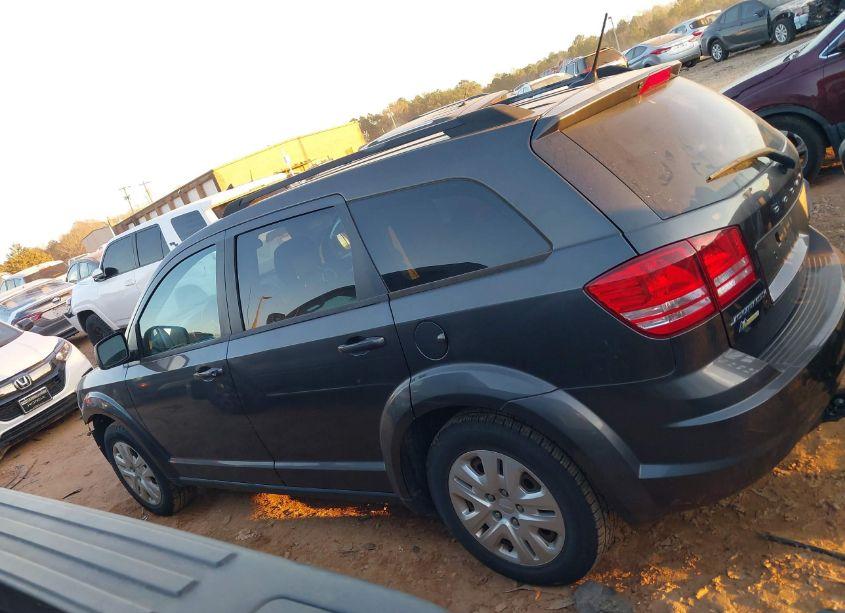 Photo 15 of 2018 Dodge Journey SE (VIN 3C4PDCAB7JT242812)