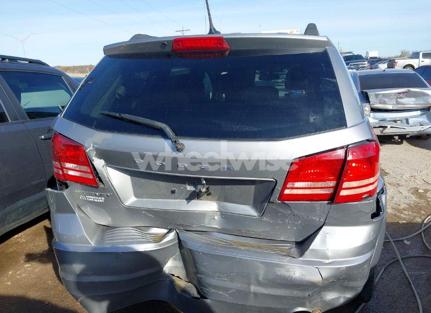 Photo 16 of 2018 Dodge Journey SE (VIN 3C4PDCAB7JT274269)