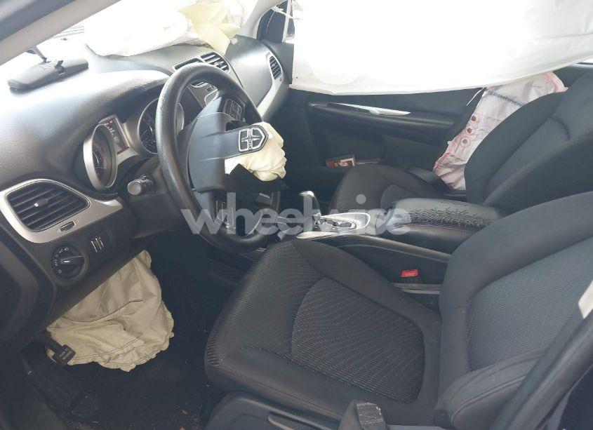 Photo 5 of 2018 Dodge Journey SE (VIN 3C4PDCAB7JT276152)