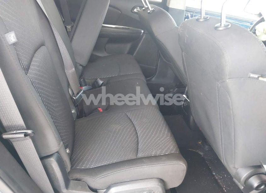 Photo 8 of 2018 Dodge Journey SE (VIN 3C4PDCAB7JT276152)