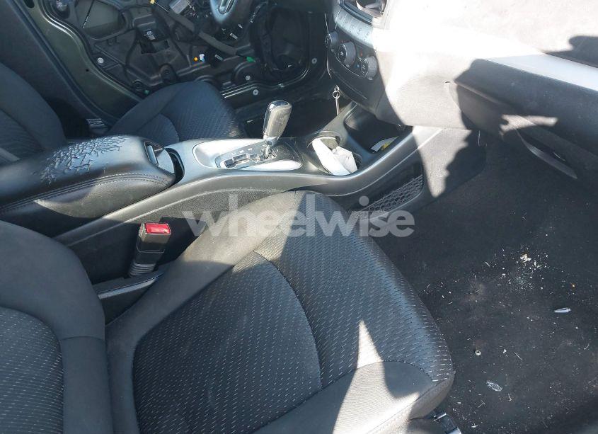 Photo 5 of 2018 Dodge Journey SE (VIN 3C4PDCAB7JT295624)