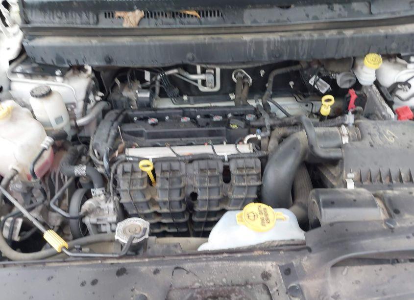 Photo 10 of 2018 Dodge Journey SE (VIN 3C4PDCAB7JT357314)