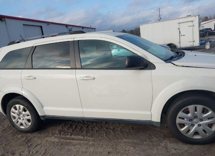 Photo 14 of 2018 Dodge Journey SE (VIN 3C4PDCAB7JT357314)