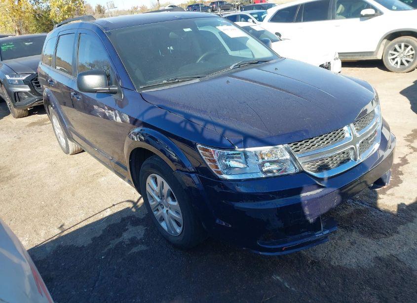 2018 Dodge Journey SE (VIN 3C4PDCAB7JT363369) main photo
