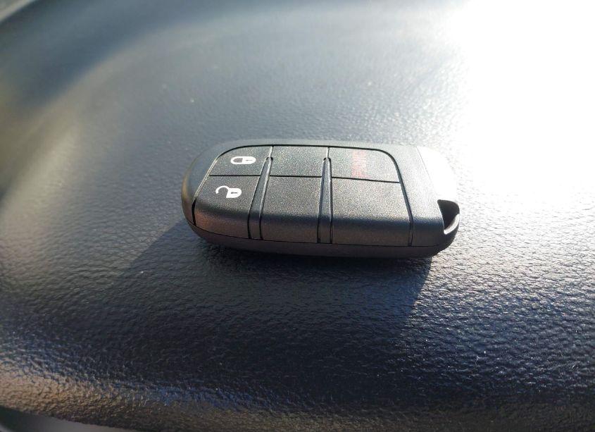 Photo 11 of 2018 Dodge Journey SE (VIN 3C4PDCAB7JT363369)