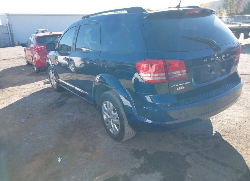 Photo 3 of 2018 Dodge Journey SE (VIN 3C4PDCAB7JT363369)