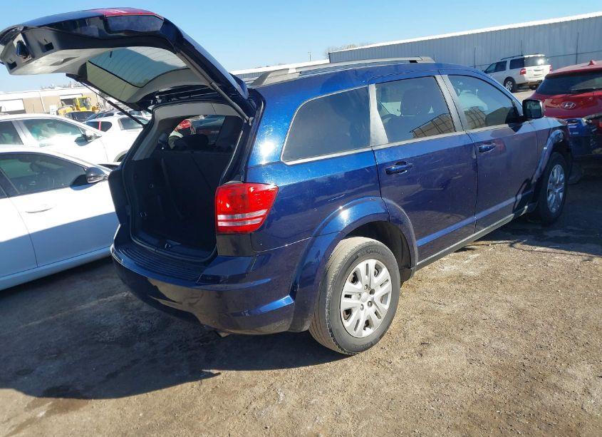 Photo 4 of 2018 Dodge Journey SE (VIN 3C4PDCAB7JT363369)