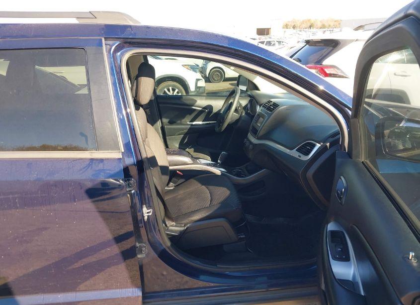 Photo 5 of 2018 Dodge Journey SE (VIN 3C4PDCAB7JT363369)