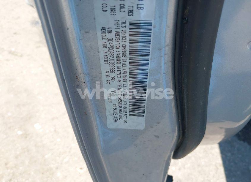 Photo 9 of 2018 Dodge Journey SE (VIN 3C4PDCAB7JT382066)