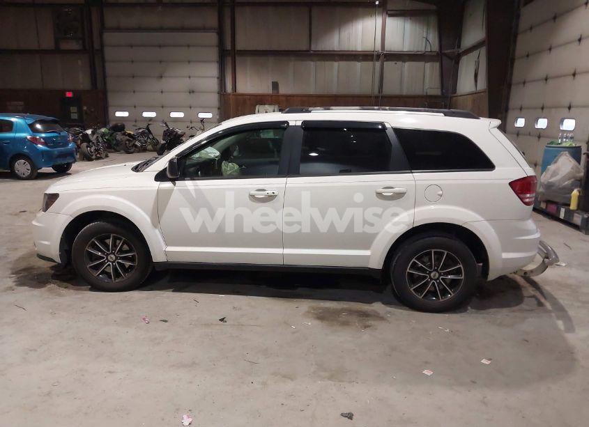 Photo 14 of 2018 Dodge Journey SE (VIN 3C4PDCAB7JT428818)