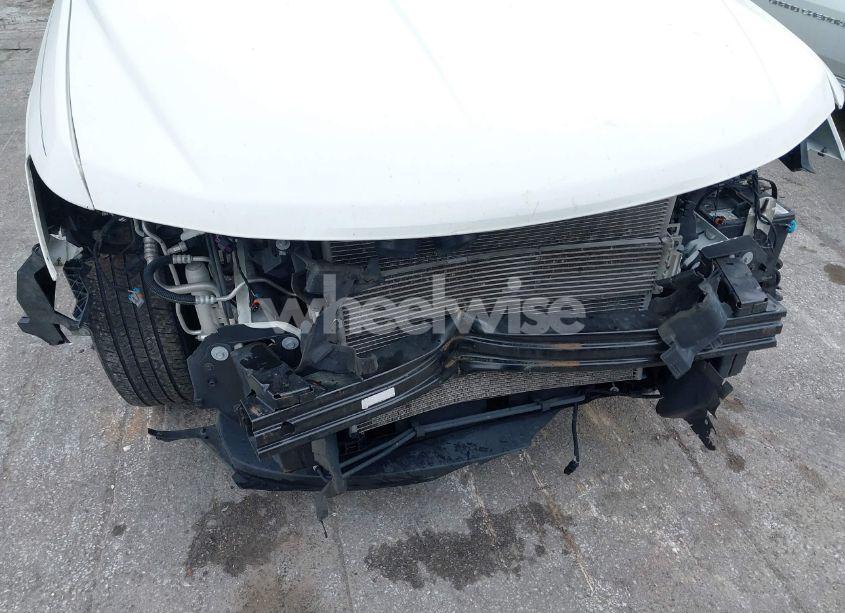 Photo 6 of 2018 Dodge Journey SE (VIN 3C4PDCAB7JT447675)