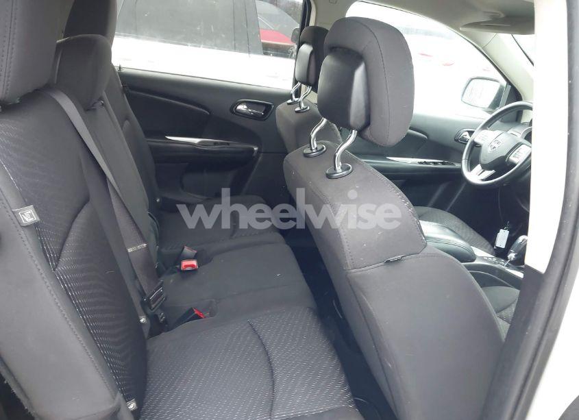 Photo 8 of 2018 Dodge Journey SE (VIN 3C4PDCAB7JT447675)